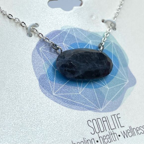 Healing Stone Sodalite Necklace - Picture 2 of 4